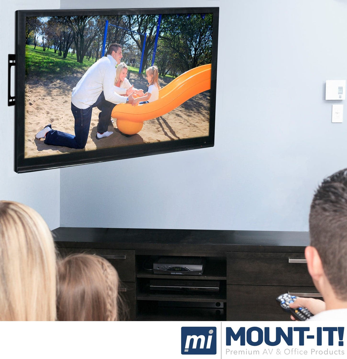 Full Motion Corner TV Mount TV Mount - Full Motion Corner TV Mount - Mount-It! - MI-369B