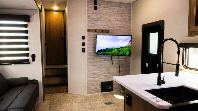 Why Our Lockable RV TV Mount Is the Best Choice - Mount-It!